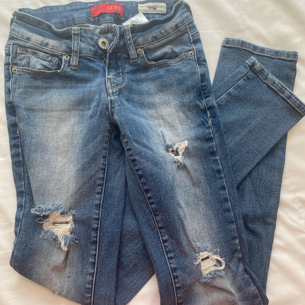 Distressed size 24 Guess jeans